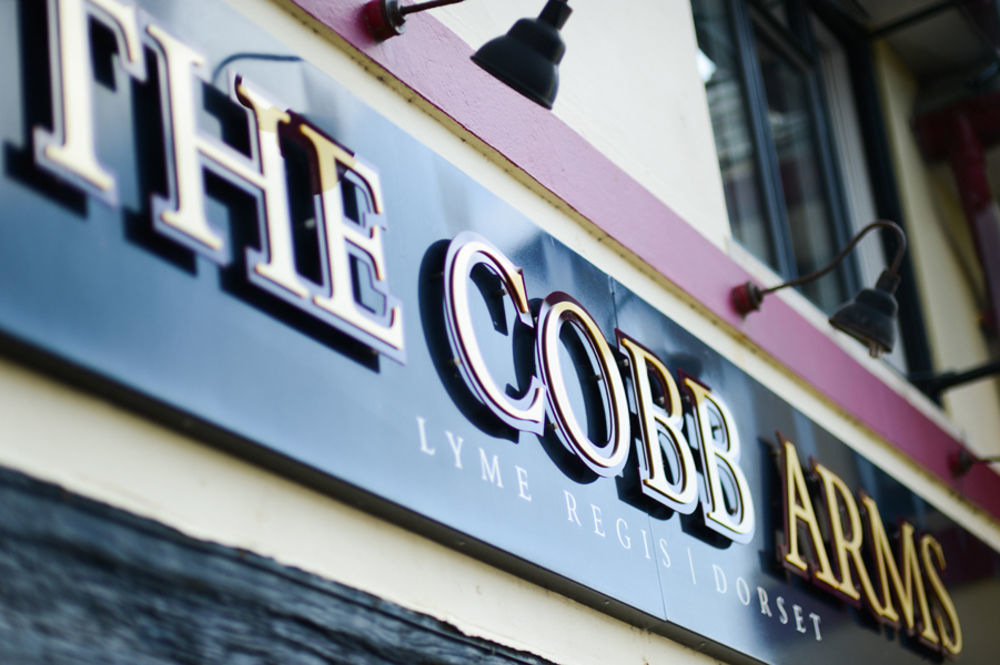 Отель Cobb Arms Лайм-Реджис Экстерьер фото